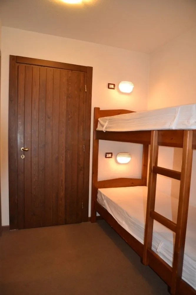 Residence La Splaza Pian Camuno 3*,